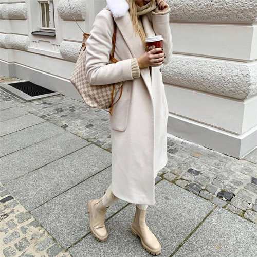 This Cozy Outfit Makes The Case For Chunky Beige Boots