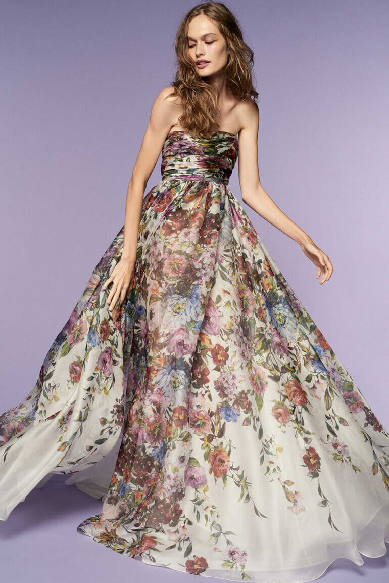 Let Reem Acra Captivate You With This Stunning Collection