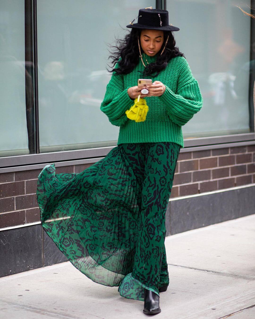 10 Cool Colorful Outfits You Can Wear Right Now