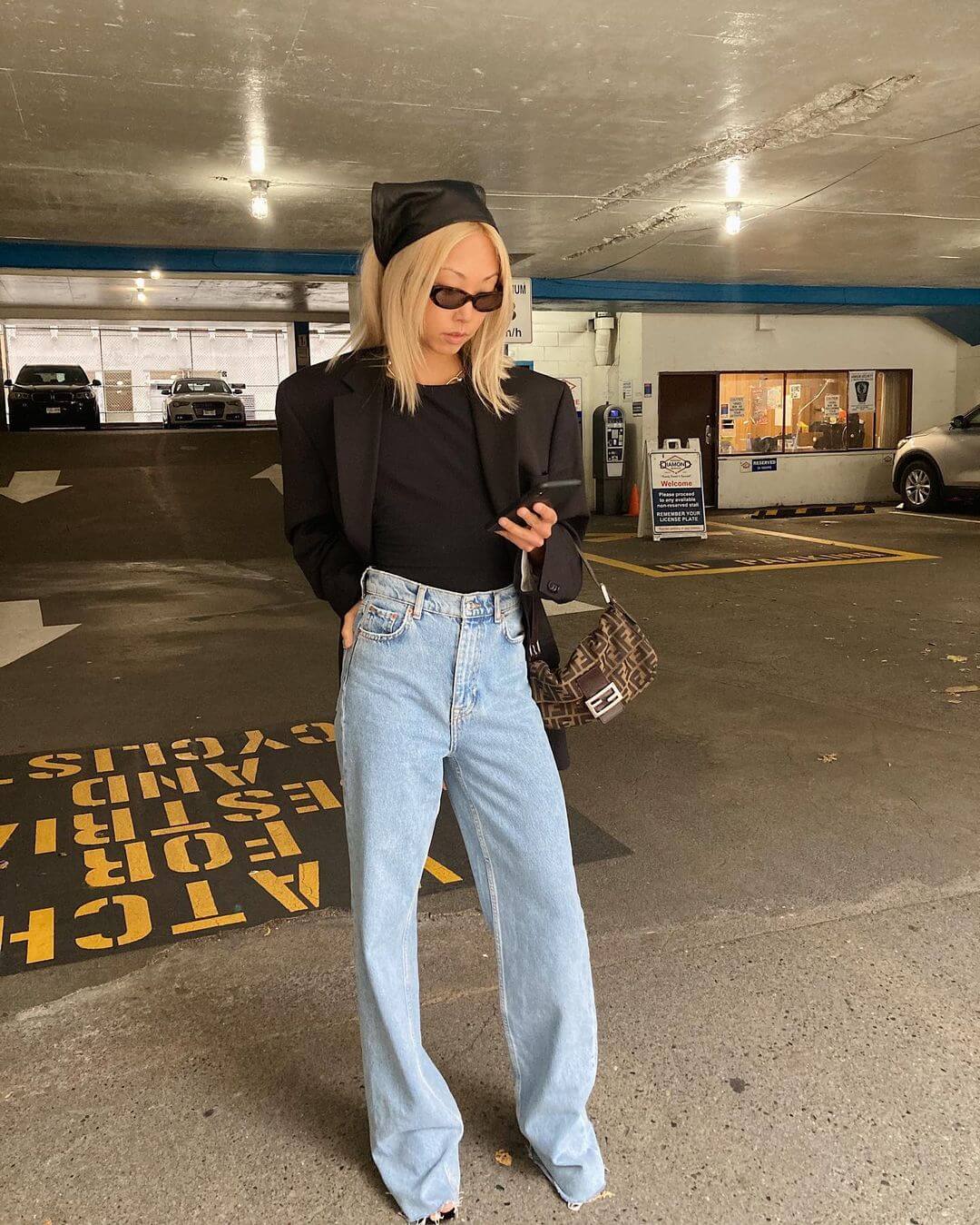 10 Fashion Girl Approved Ways To Wear Baggy Jeans The Cool Hour