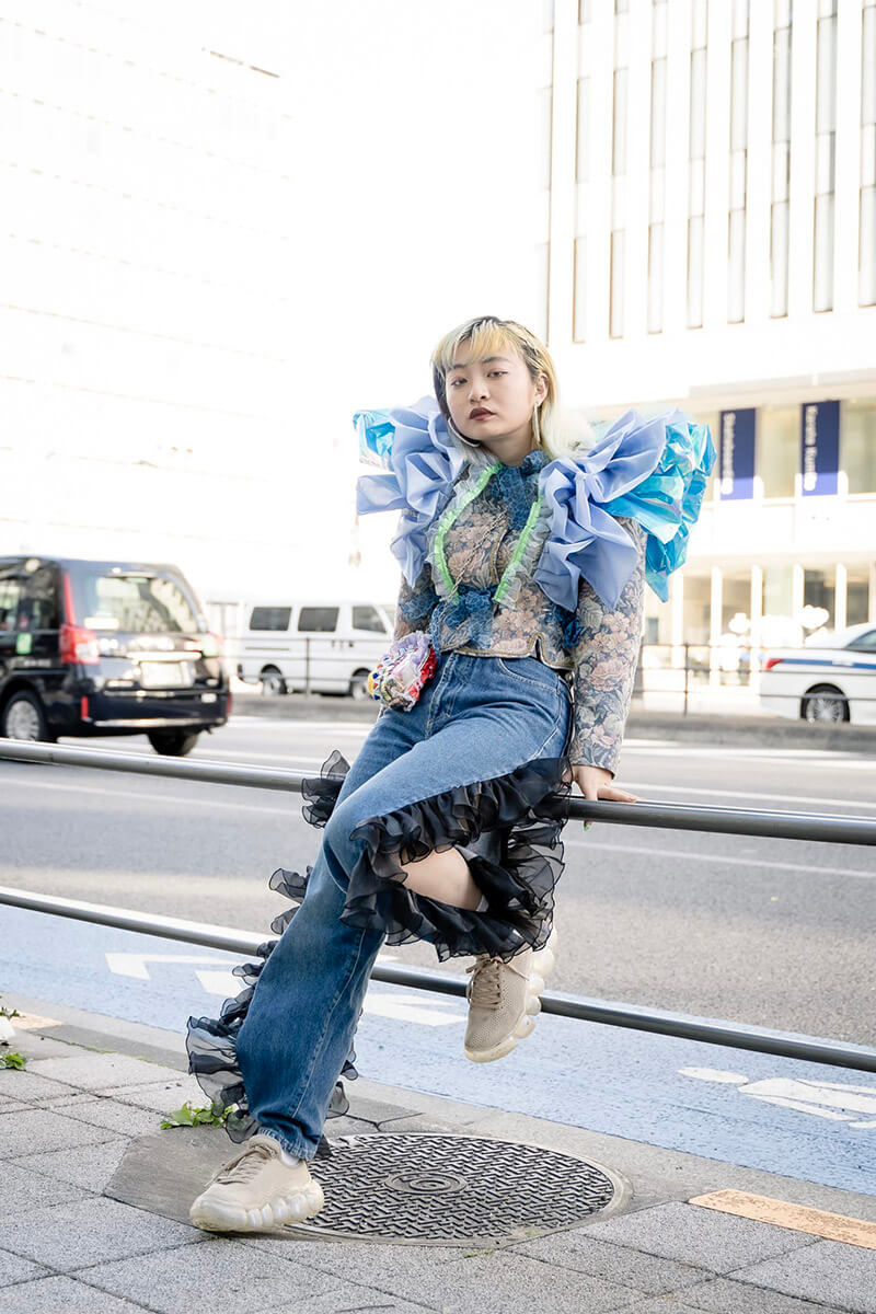 Top 12 Street Style Tokyo Outfits To Get You Inspired [April 2021 Edition]
