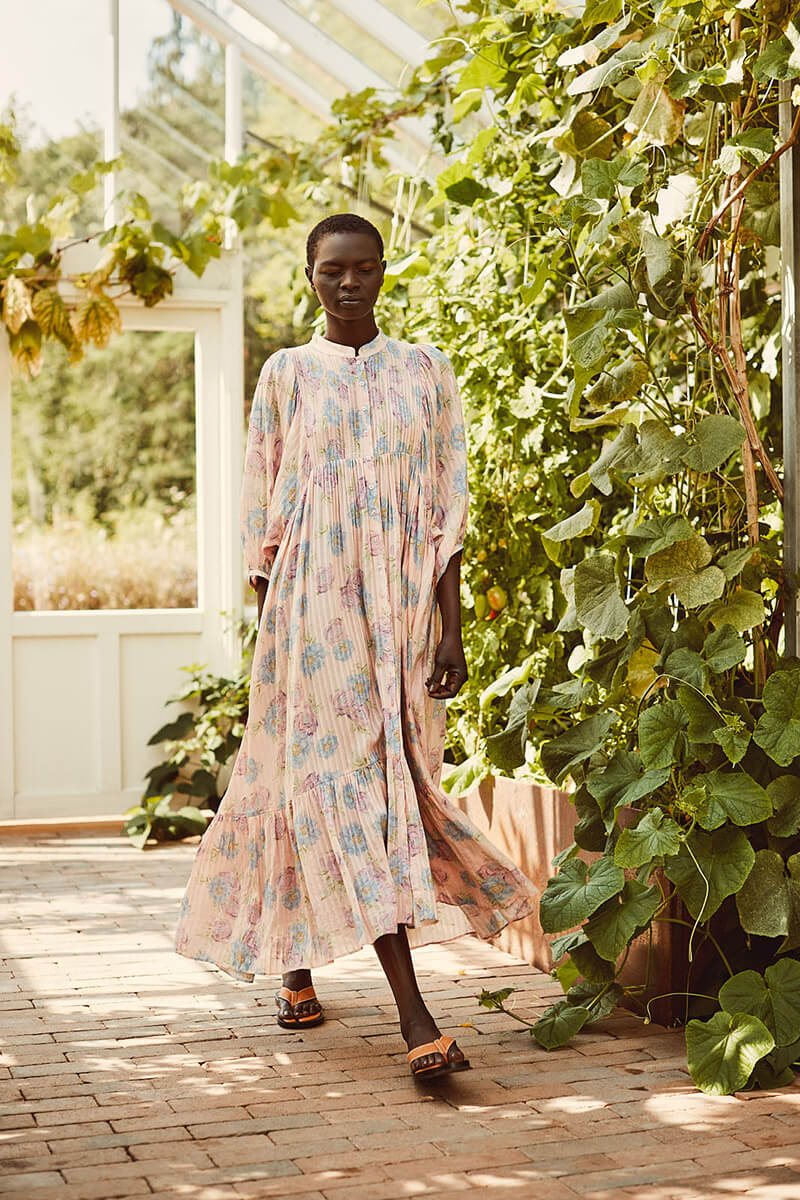 Prepare Yourself For A New Feminine Collection from byTiMo