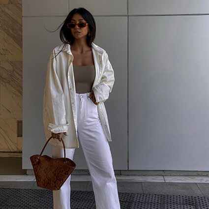 white jeans outfit 2021 02