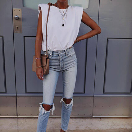 padded muscle tee and destroyed denim outfit 02