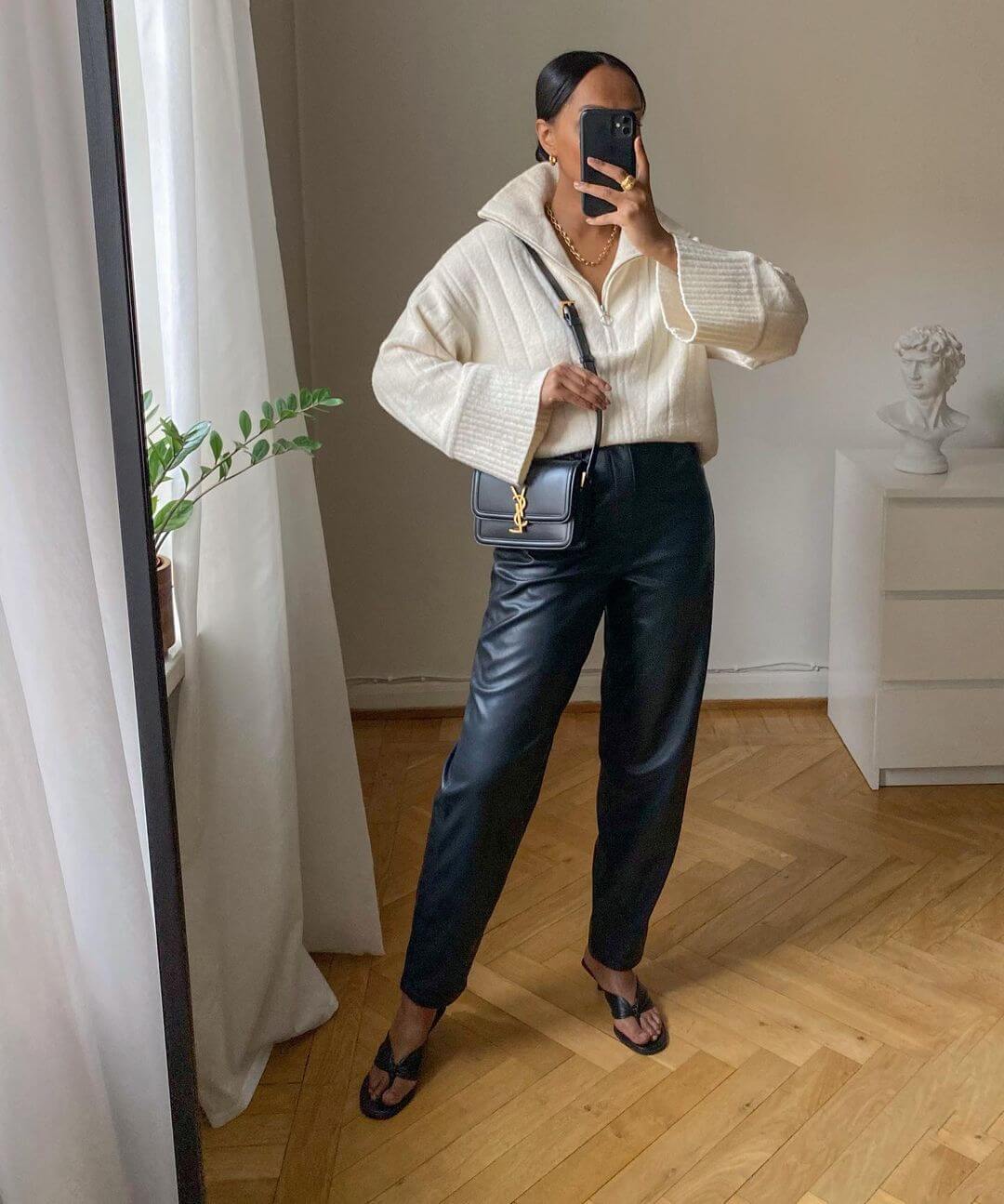 10 Fashion-Girl Ways to Wear Leather This Fall