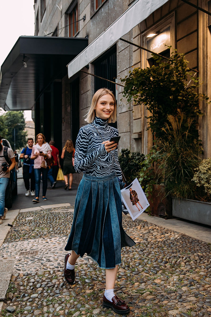 Top 25 Street Style Outfits From Milan Fashion Week Spring 2022