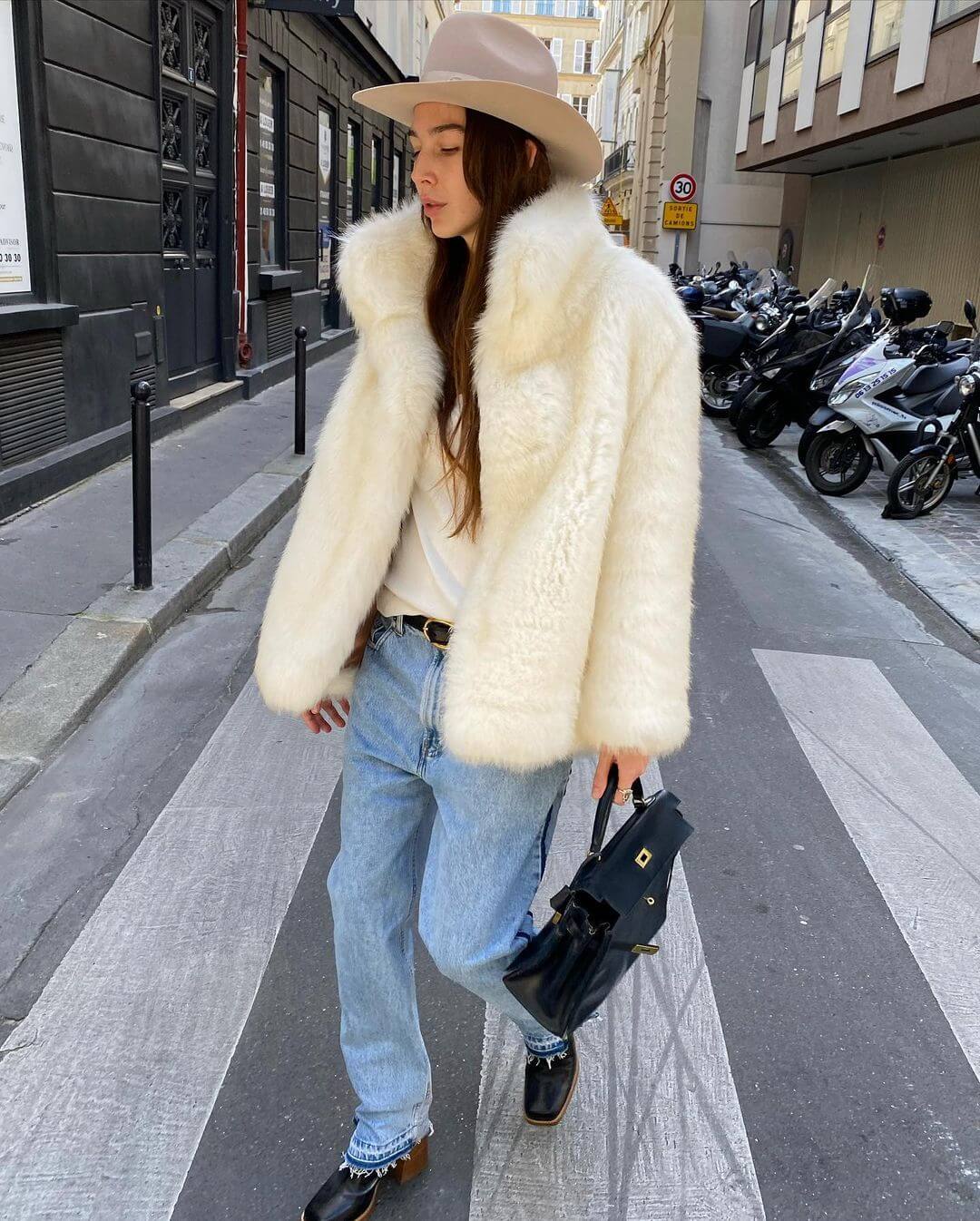 Embrace The Cold Weather With These 10 Stylish Denim Outfits