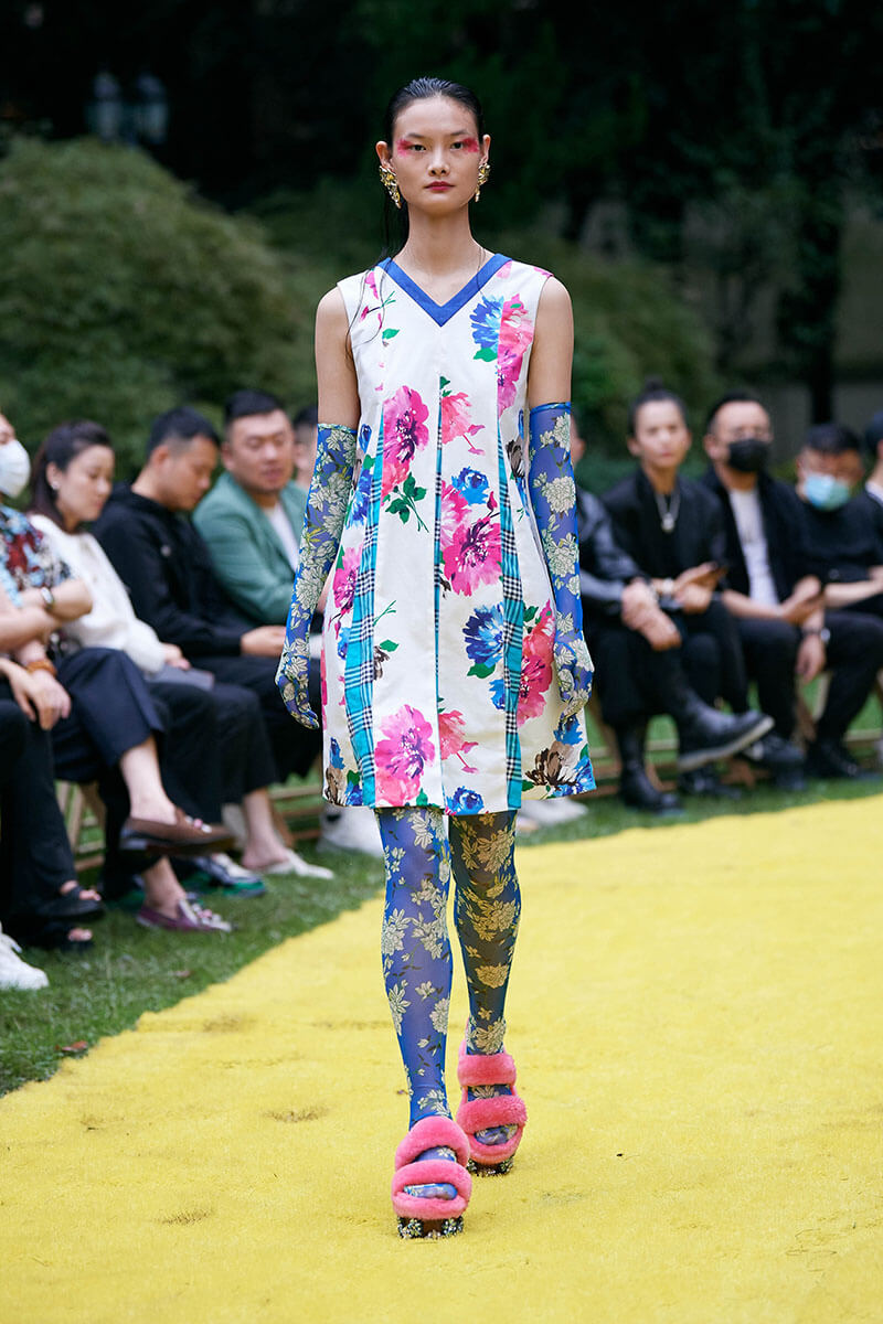 Print Mixing Is Alive and Well In This Stunning Collection From Shuting Qiu