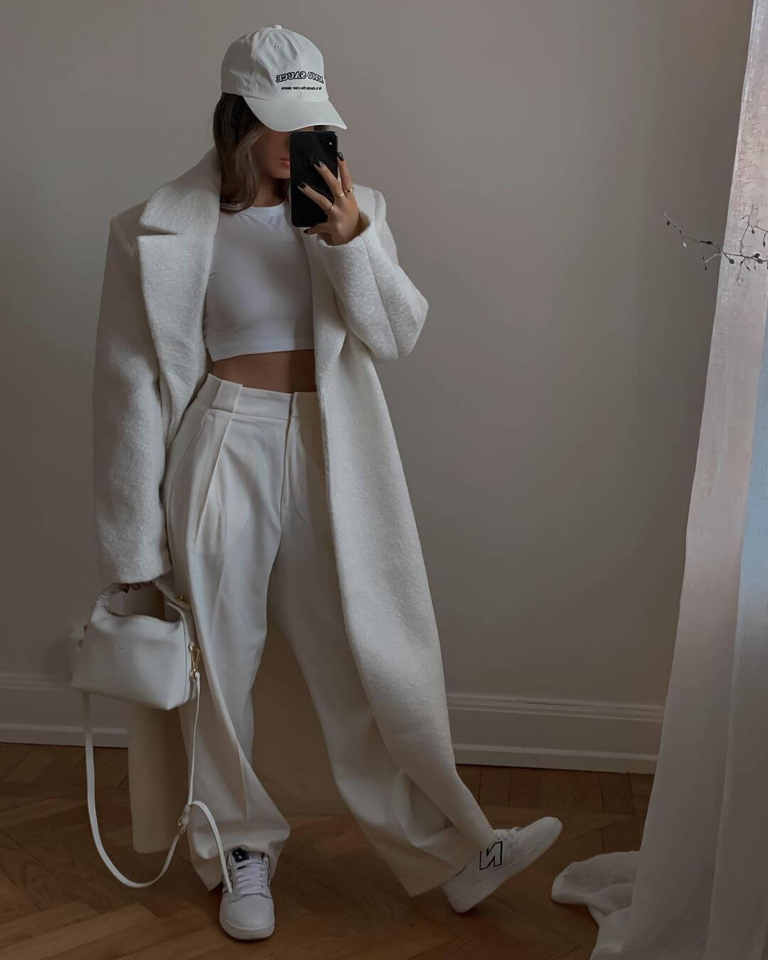 The Minimalist All White Outfit We Can Live In