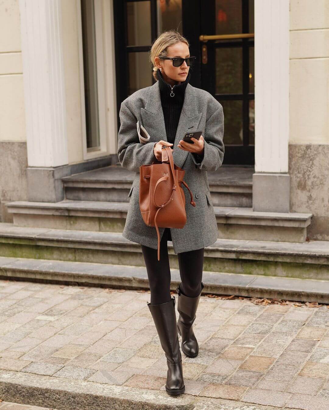 10 Winter Travel Outfits To Keep You Cozy And Chic