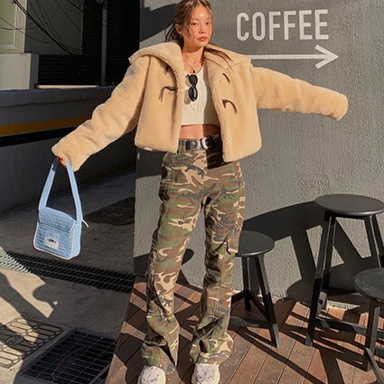 This Casual Chic Look Will Make You Rethink Cargo Pants - The Cool Hour ...