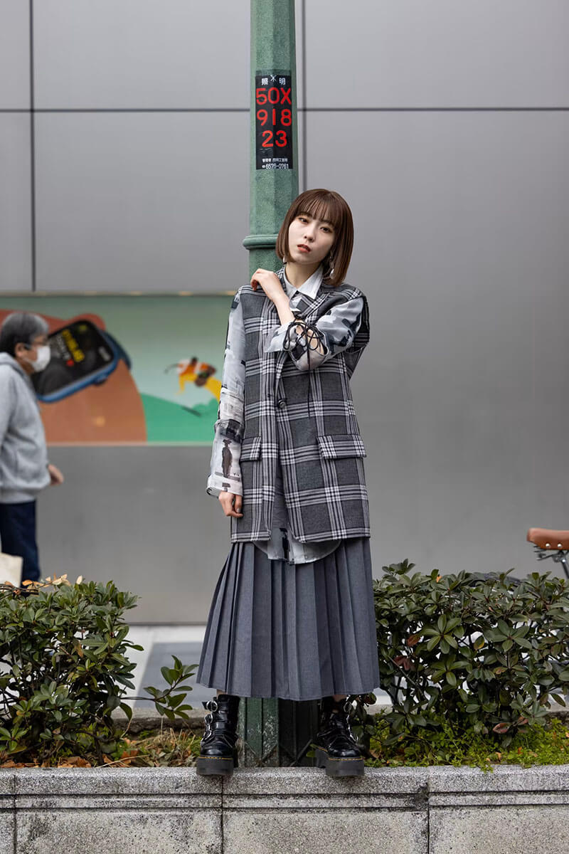 12 Street Style Tokyo Outfits To Get You Inspired [June 2022 Edition]