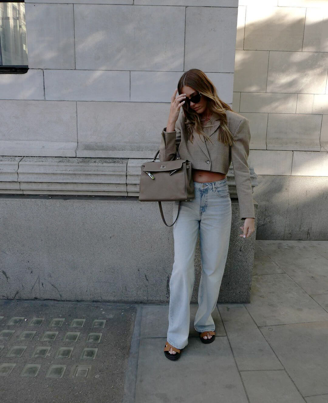 An Effortless Way To Style A Cropped Blazer