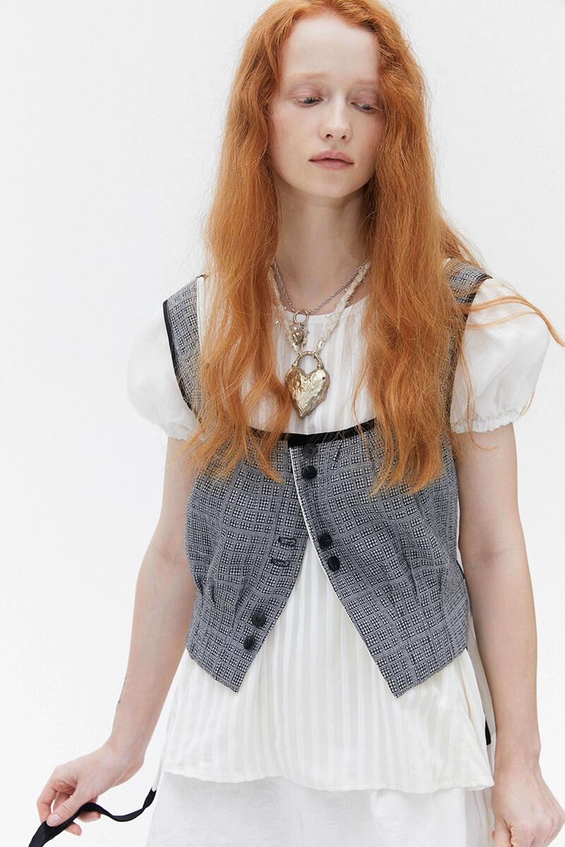 For A New Twist On a Classic Fairytale, Check Out This Collection From Renli Su