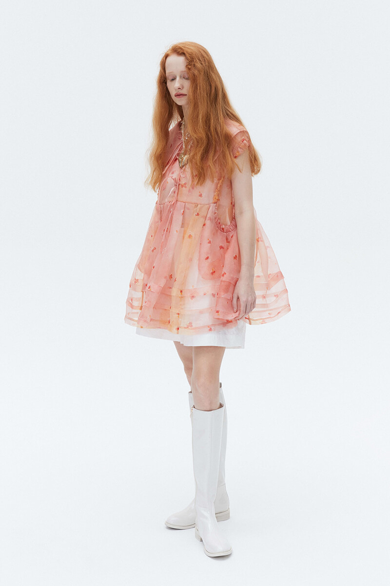 For A New Twist On a Classic Fairytale, Check Out This Collection From Renli Su