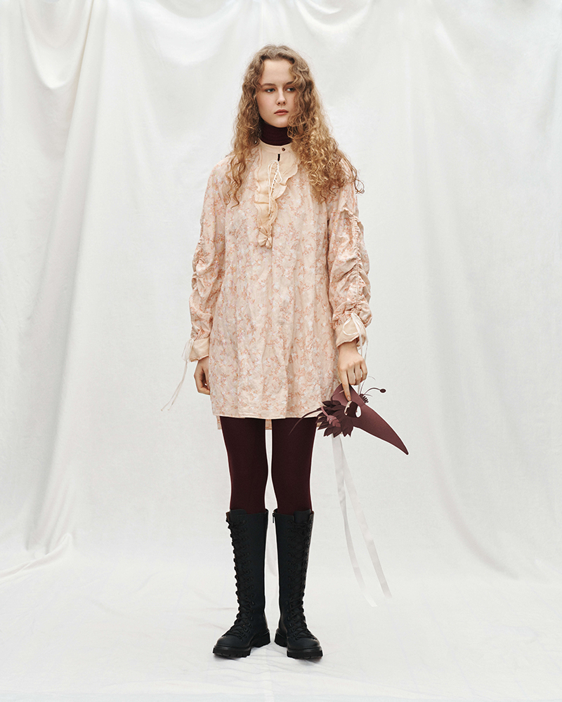 Nostalgic Details Shine Bright In This AW22 Lookbook From Renli Su