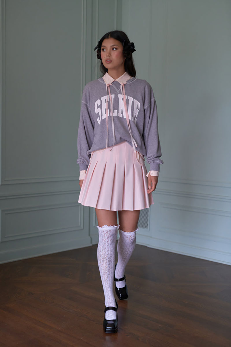Feminine, Flirty Style Is Never In Short Supply At Selkie