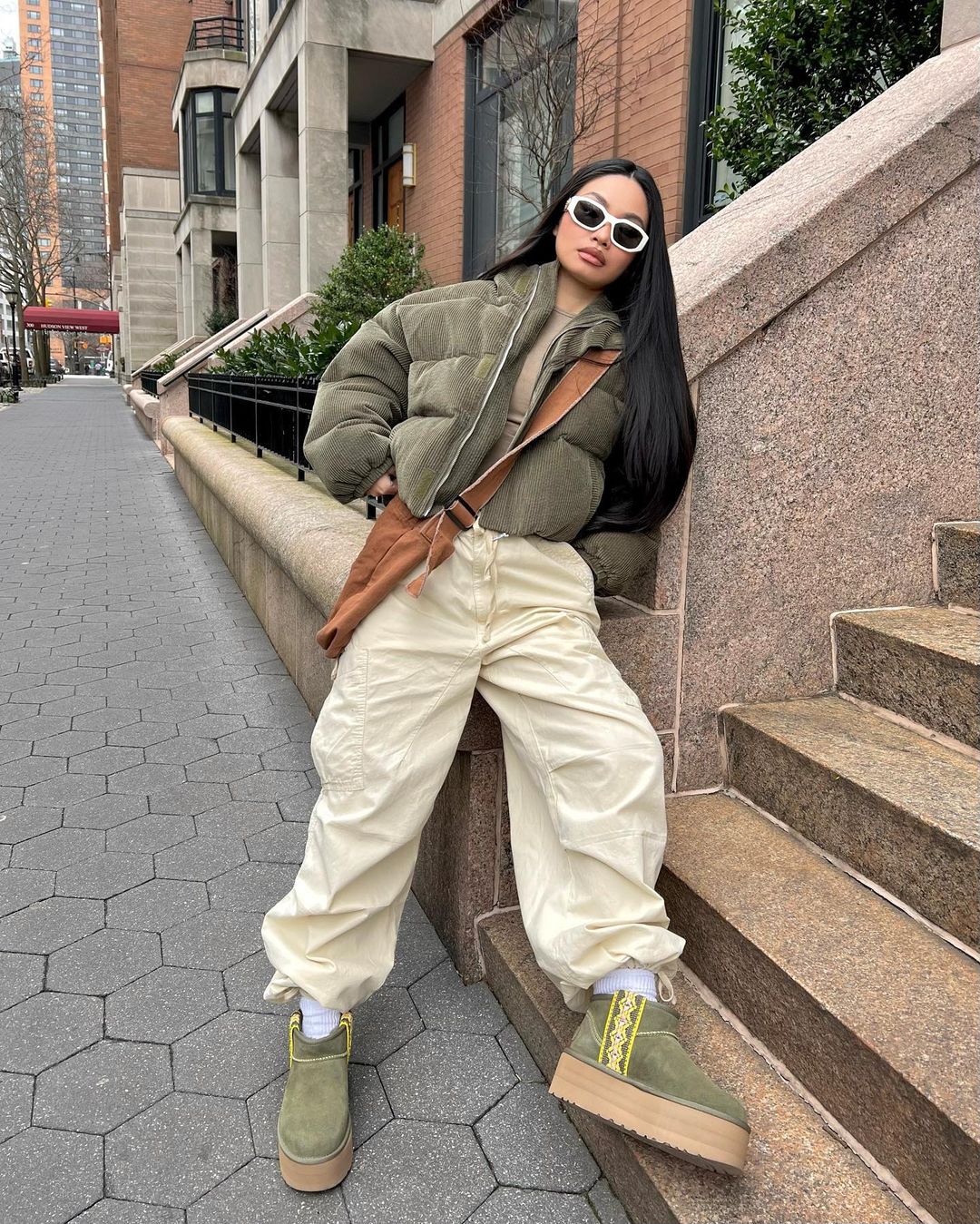 Cozy Up In Style: The Ultimate Winter Cargo Pants Outfit - The Cool Hour |  Style Inspiration | Shop Fashion