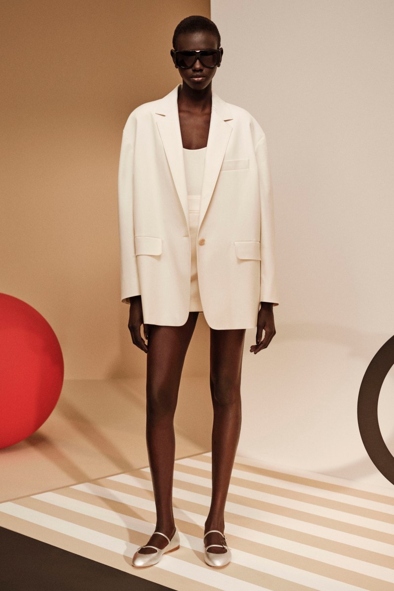 Max Mara Pre Fall 2024 Collection Takes A Playful Twist Inspired By   Max Mara Pre Fall 2024 Collection Takes A Playful Twist Inspired By Alexander Calder 24 