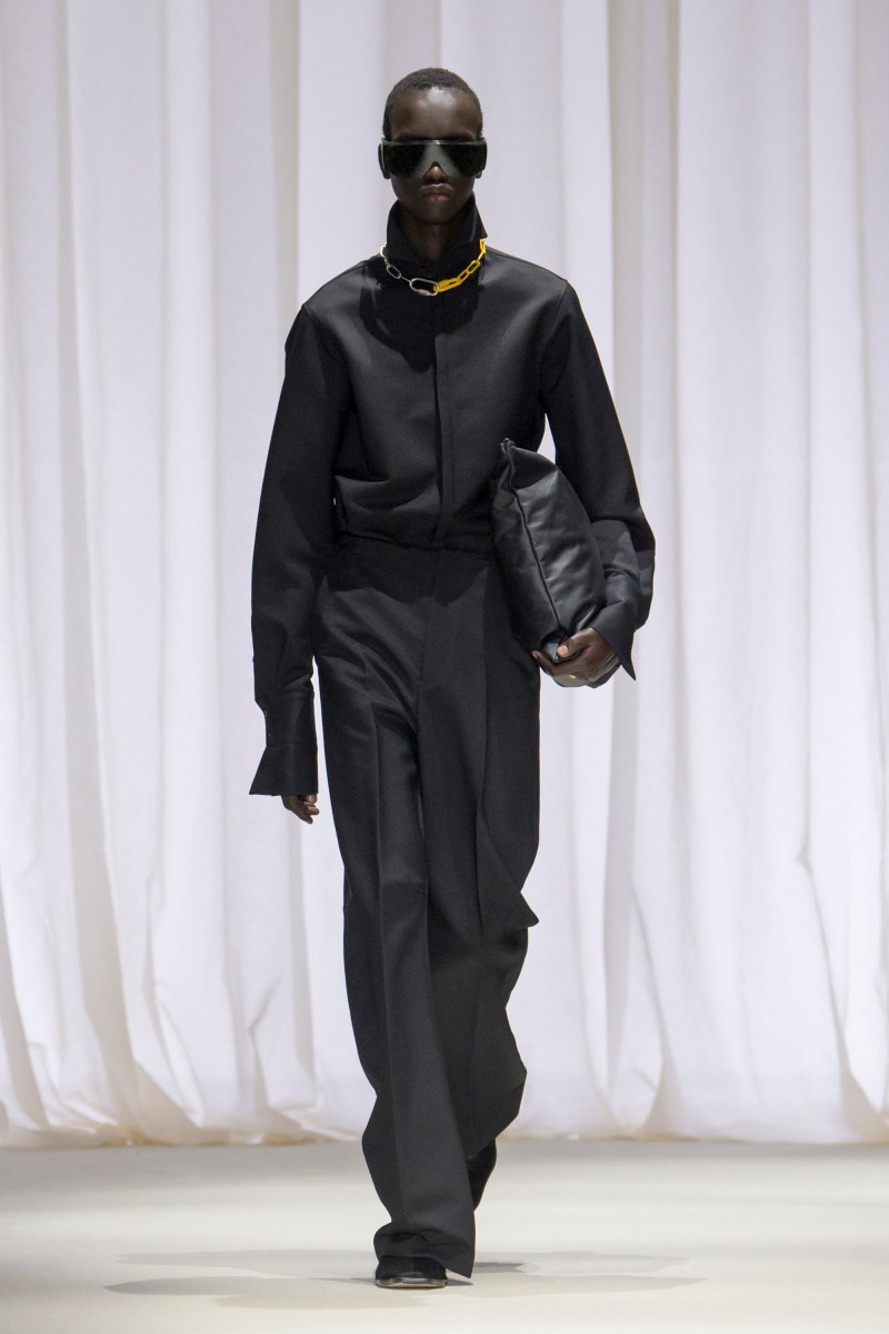 MM6 Maison Margiela Fall 2024 Collection Effortlessly Combines Edginess ...