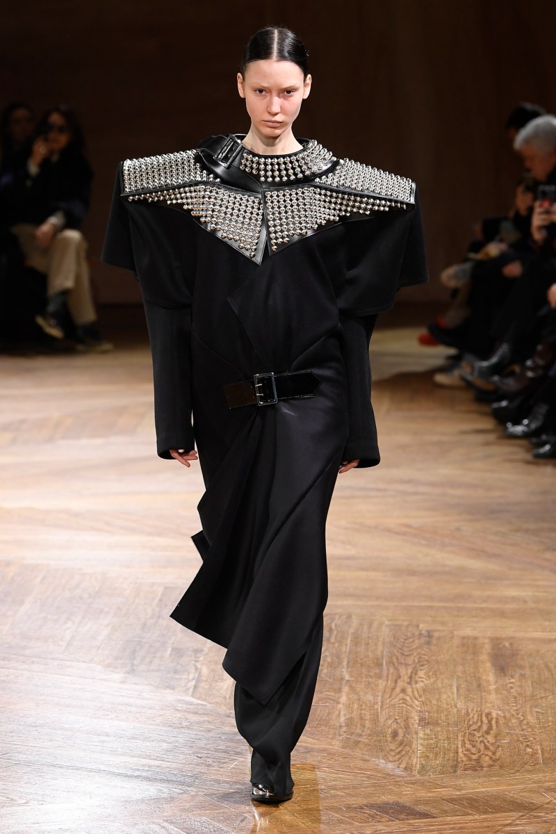 Junya Watanabe Presents A Futuristic, Avant-Garde Fall Winter 2024 ...