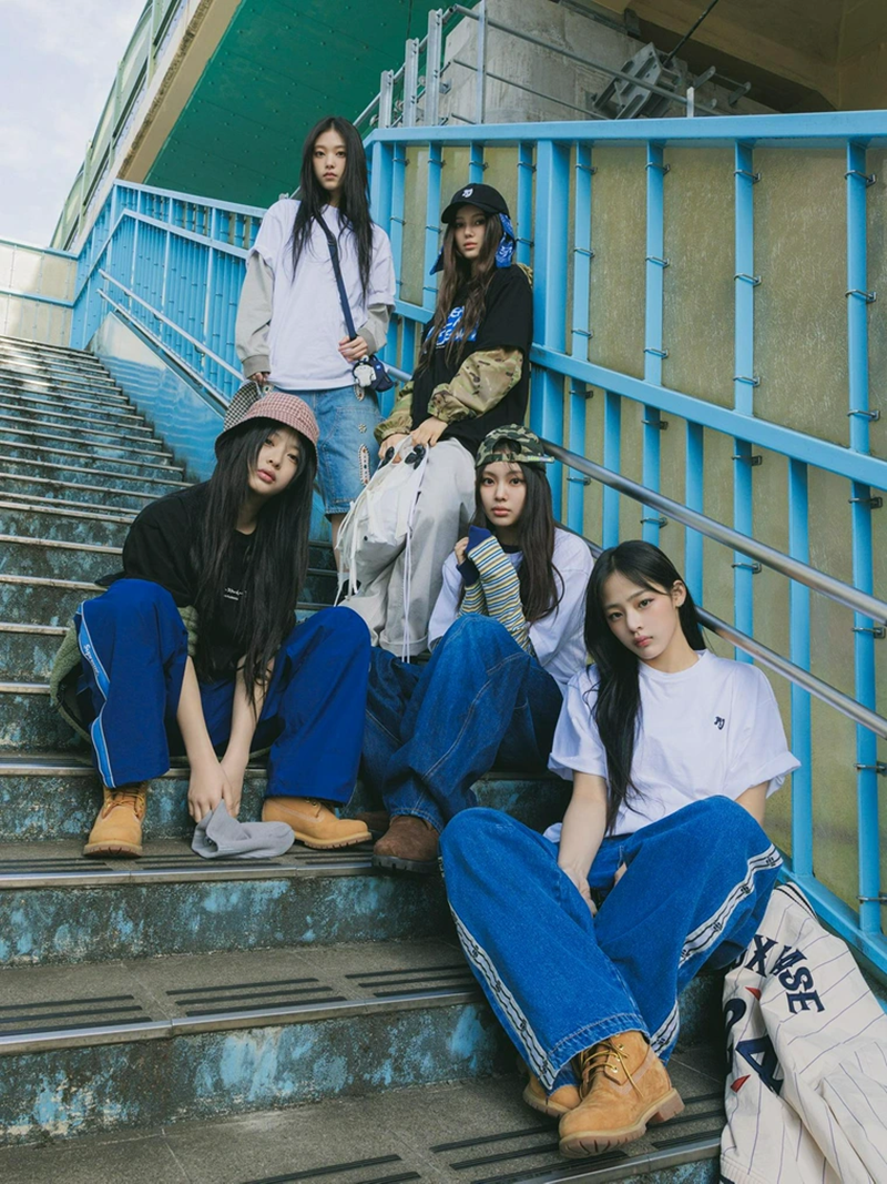 NewJeans x Hiroshi Fujiwara COLLER BANDANA – LINE FRIENDS SQUARE
