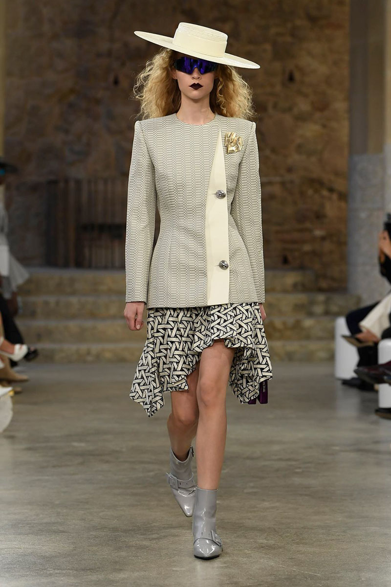 louis vuitton taps 80s couture inspiration for its resort 2025 collection 4