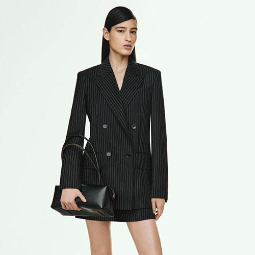 Max Mara Fuses Elegance & Modernity For Its Pre-Fall 2025 Collection