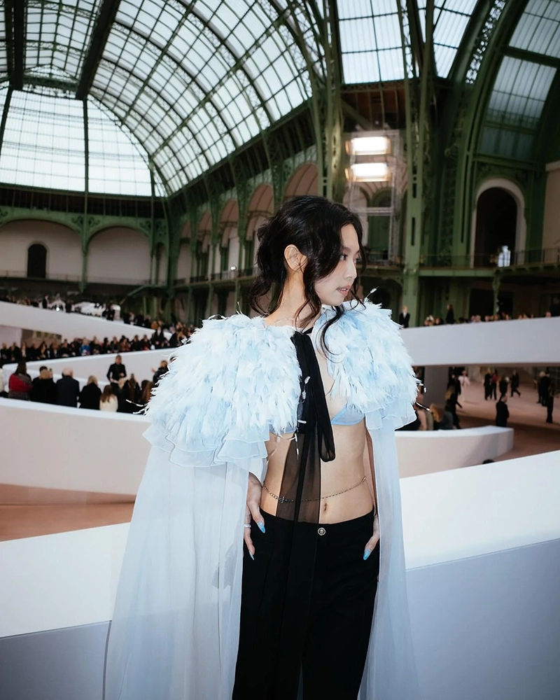 Why Jennie Became The Talk Of CHANEL's Spring-Summer 2025 Haute Couture ...
