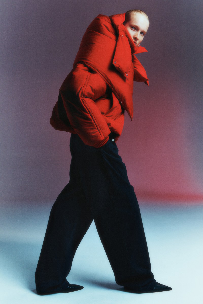 Channel '90S Minimalist Vibe With Sportmax Pre-Fall 2025 Collection