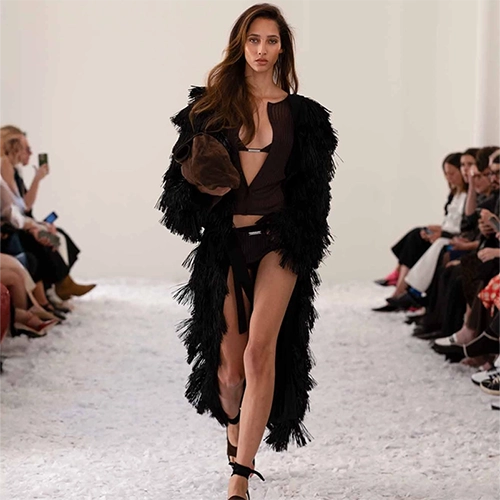 16Arlington Brings The Drama With This SS25 Runway Release