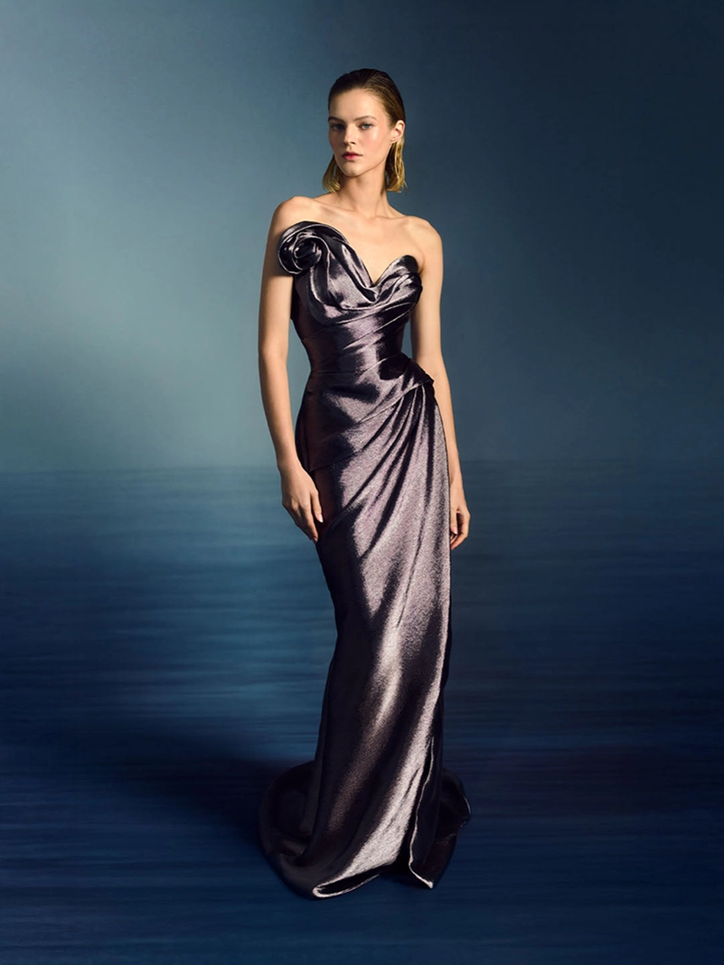 Marchesa Spring 2025 Is Couture That Glows From Within