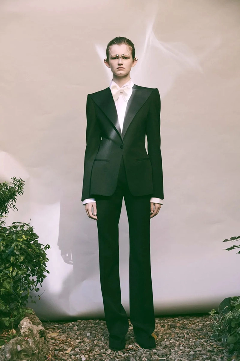 Francesco Scognamiglio's Fall 2025 Couture Collection Is A Mythical Masterpiece
