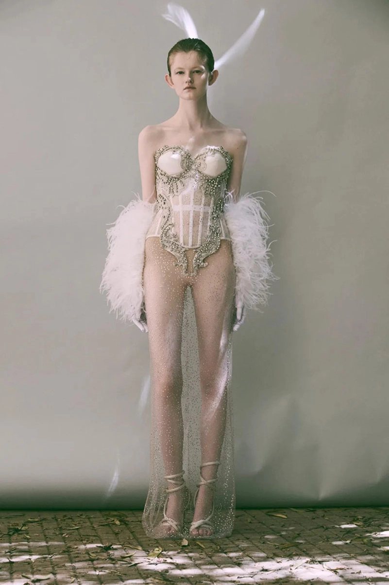 Francesco Scognamiglio's Fall 2025 Couture Collection Is A Mythical Masterpiece