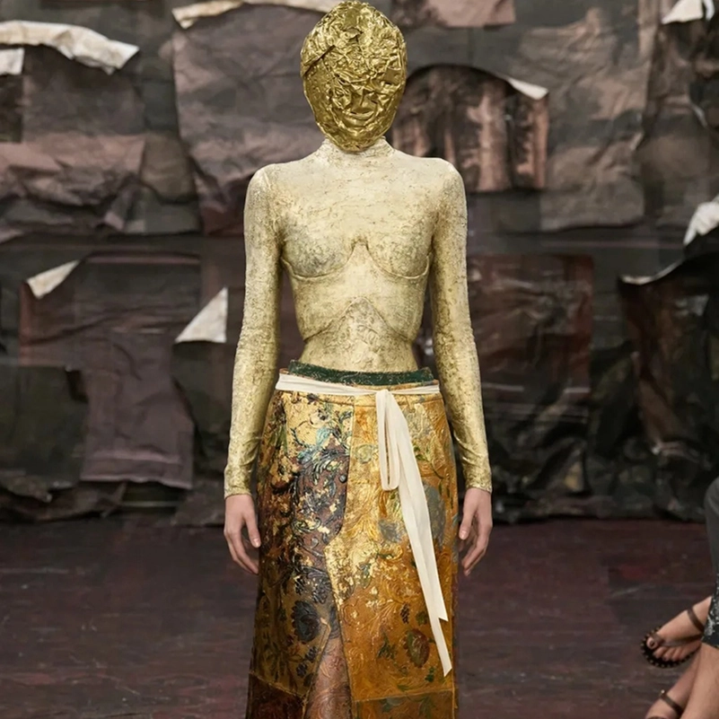 Glenn Martens Revives Maison Margiela'S Avant-Garde Spirit In Fall 2025 Couture