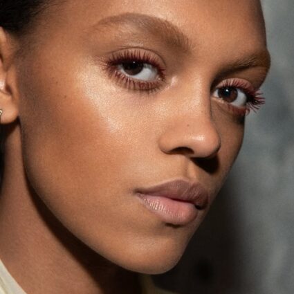 Your Guide To Rocking The Burgundy Lashes Trend