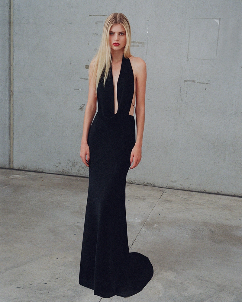 Alex Perry Pre-Fall 2025 Is Tailored For The Spotlight