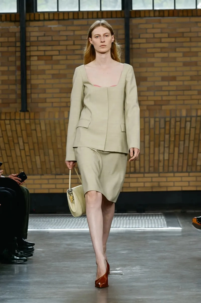 Calvin Klein Spring 2026 Redefines Minimalism For The Modern City