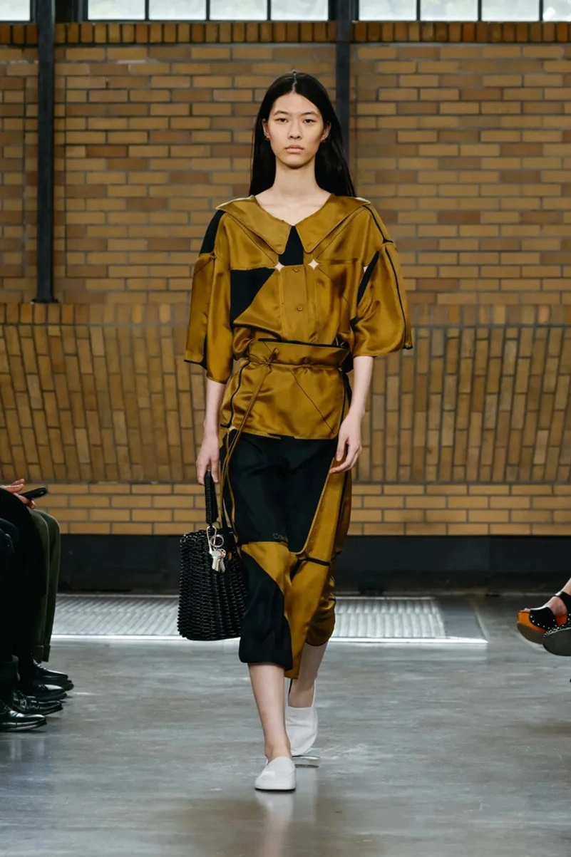 Calvin Klein Spring 2026 Redefines Minimalism For The Modern City
