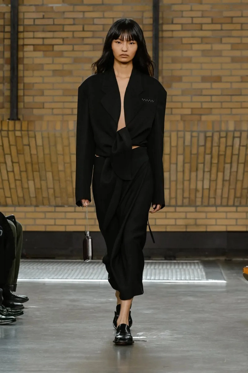 Calvin Klein Spring 2026 Redefines Minimalism For The Modern City