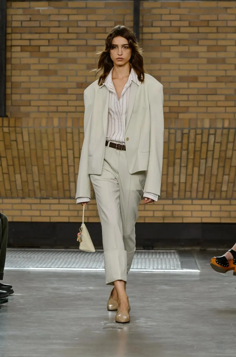 Calvin Klein Spring 2026 Redefines Minimalism For The Modern City