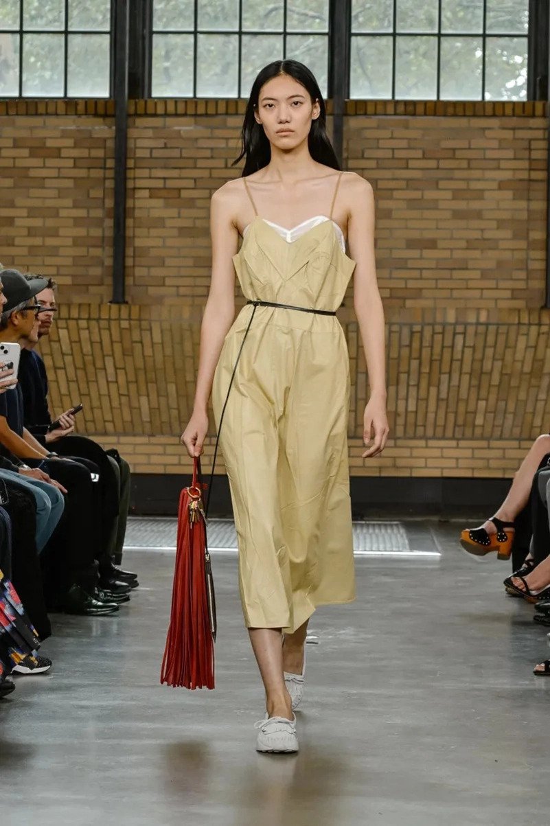Calvin Klein Spring 2026 Redefines Minimalism For The Modern City
