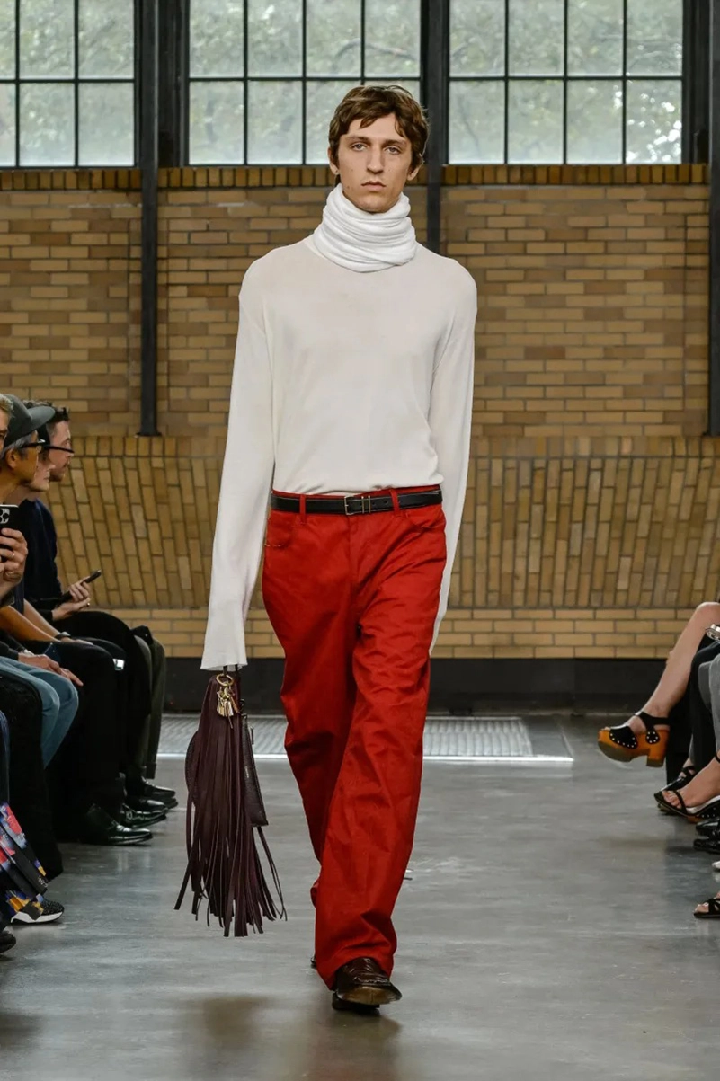Calvin Klein Spring 2026 Redefines Minimalism For The Modern City