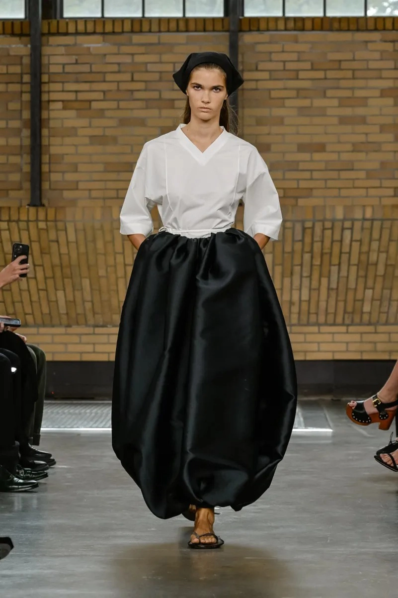 Calvin Klein Spring 2026 Redefines Minimalism For The Modern City