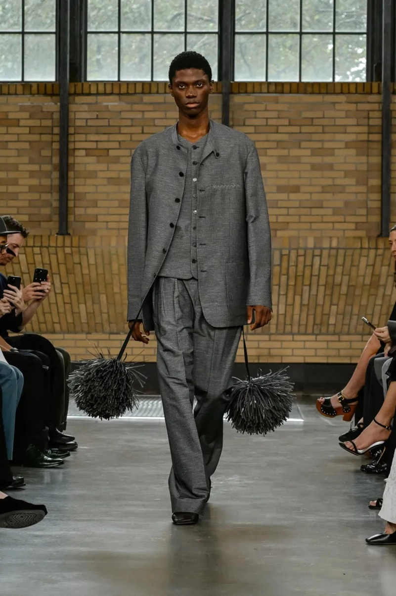 Calvin Klein Spring 2026 Redefines Minimalism For The Modern City