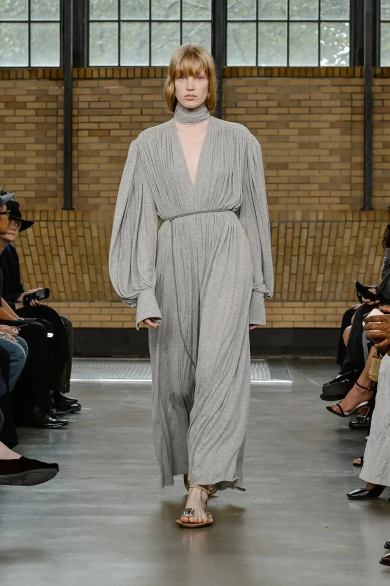 Calvin Klein Spring 2026 Redefines Minimalism For The Modern City