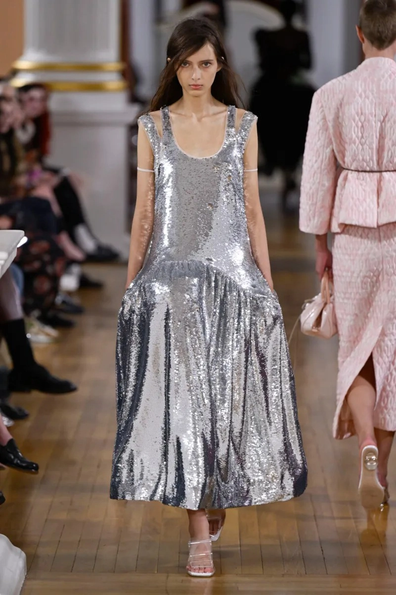 Simone Rocha Spring 2026 Brings Nostalgia into Defiant Femininity