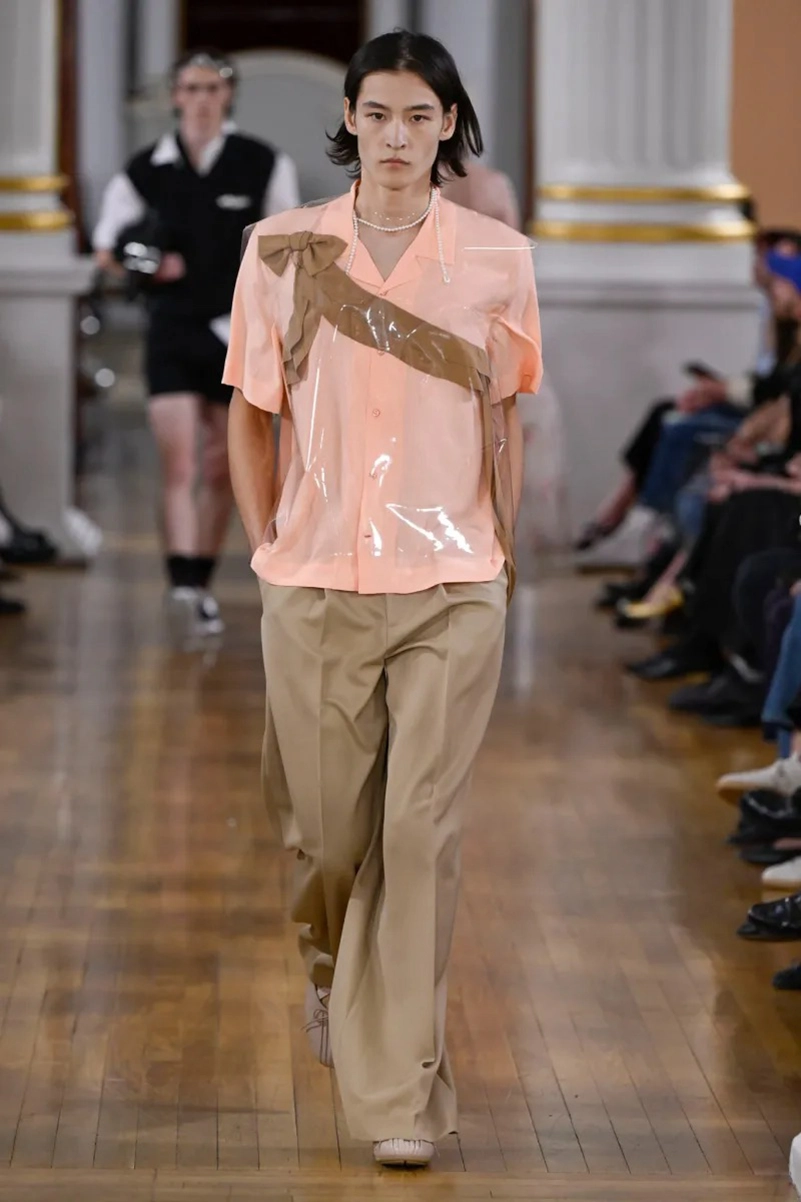 Simone Rocha Spring 2026 Brings Nostalgia into Defiant Femininity