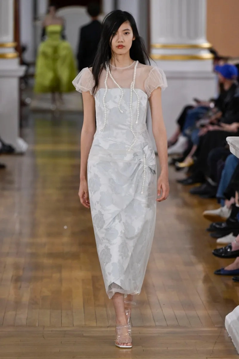 Simone Rocha Spring 2026 Brings Nostalgia into Defiant Femininity