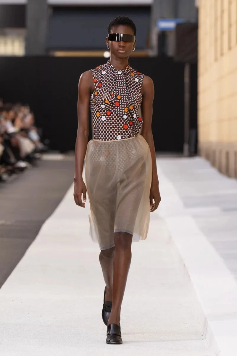 Mm6 Maison Margiela Spring 2026 Takes Urban Milan Into High Fashion